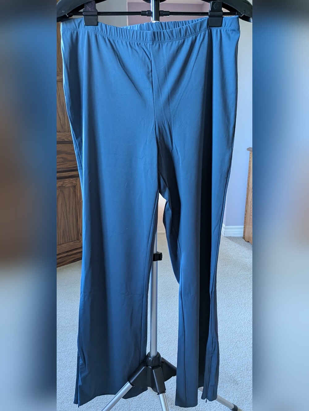 Studio Women's Slate Blue Stretch Knit Leggings